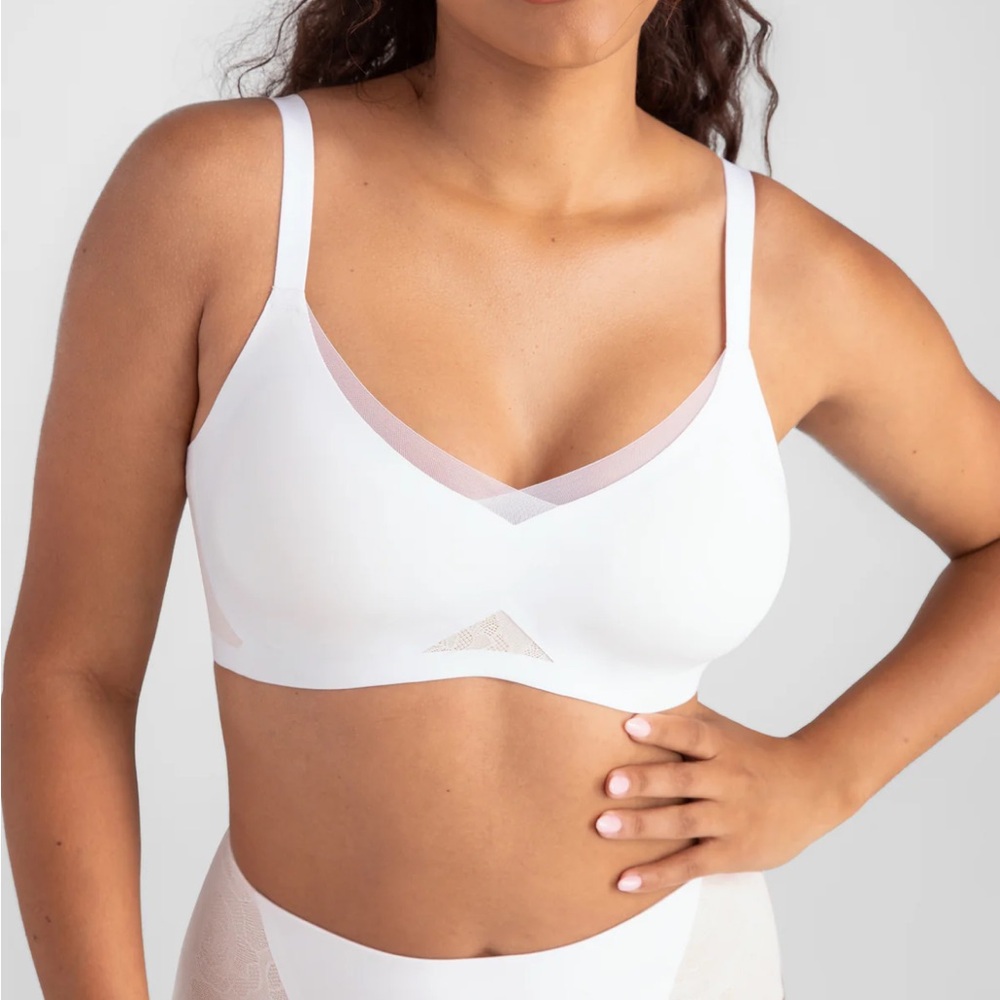 Honeylove crossover lace bra, size 1X (40 C/D) NWT